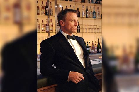 casino royale suit|The Suits of James Bond .